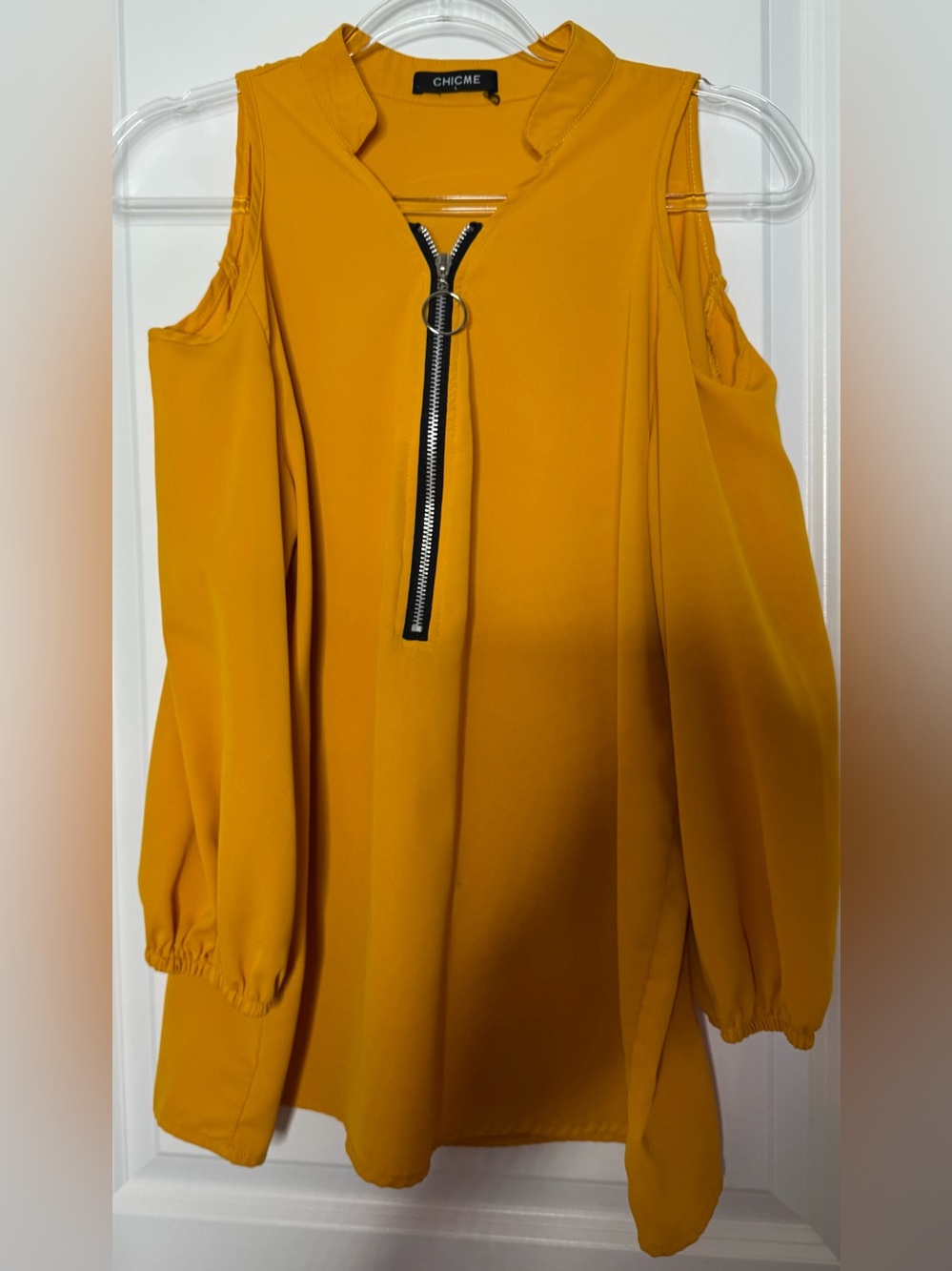 CHICME Mustard Cold-Shoulder Zip-Front Women's Blouse size large